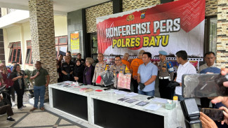 Diduga Memeras, Oknum Wartawan dan Aktivis Perempuan dan Anak Ditangkap Polres Batu