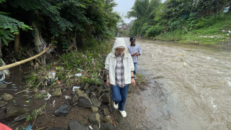 Ketua DPRD Kota Malang Tinjau Plengsengan di Kedungkandang, Berharap Bantuan Pemprov