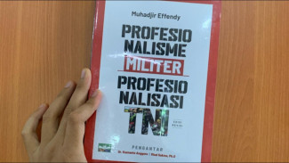 Mengenal Profesionalisme Militer,  Profesionalisasi TNI Lewat Buku Muhadjir Effendy