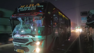 Kecelakaan Beruntun Libatkan Bus dan Mobil Box di Jombang, 3 Orang Alami Luka-luka