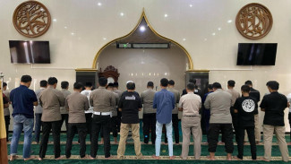 Polres Malang Gelar Salat Ghaib untuk Tiga Anggota Polri yang Gugur di Way Kanan