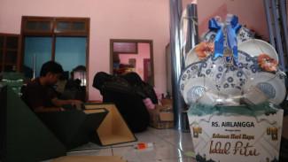 Berkah Ramadan, Pembuatan Box Hampers di Jombang Ramai Pesanan