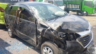 Kendaraan Pemudik Mengalami Kecelakaan di Tol Jombang, 2 Orang Luka
