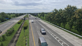 Volume Kendaraan Pemudik di Tol Jombang Terpantau Melonjak di H-2 Lebaran