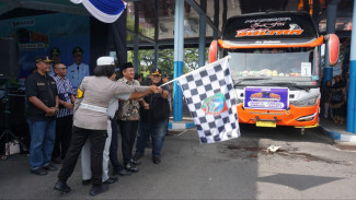 Pemkab Jombang, Berangkatkan Angkutan Balik Lebaran 2025