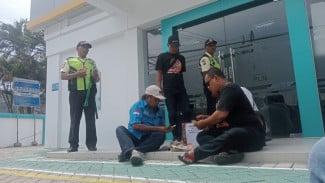 PKL di Jombang Galang Dana Untuk Penjual Gorengan yang Terima Tagihan Rp12 Juta