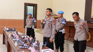 Polres Jombang Periksa 98 Senjata Api Anggota