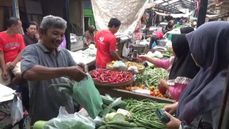 Harga Cabai dan Tomat di Pasar Tradisional Jombang Naik, Pedagang dan Pembeli Menjerit