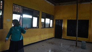 Aktivis Soroti Bangunan Rusak Karena Bikin Krisis Siswa di 47 SDN Jombang