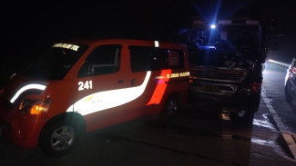 2 Orang Terluka Dalam Kecelakaan di Tol Jombang Granmax Vs Truk Tangki Bermuatan Etanol