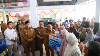Pemkab Jombang Salurkan 2.200 Ton Beras Bantuan CPP 2025 untuk Tekan Inflasi Pangan