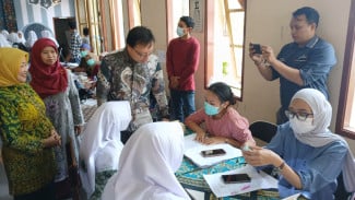 Ratusan Santri Ponpes Al Ishlahiyah Malang Ikuti Program Nasional Cek Kesehatan Gratis