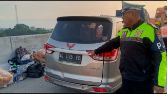 Kecelakaan Maut di Tol Jombang KM 686, Mobil Tabrak Truk 3 Orang Tewas