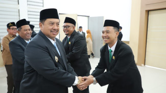 Bupati Warsubi Latik Pengurus Baznas Jombang 2025–2030, Tekankan Kesejahteraan Umat