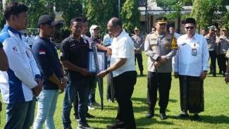 Polres Jombang dan Serikat Pekerja Gelar Apel Akbar Kebangsaan Jaga Kamtibmas
