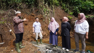 DPR RI Turun Tangan Bantu Program Desa Peduli Sumber Air di Sumber Brantas