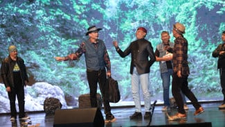 Pementasan Ludruk 'Genaro Ngalam' Semakin Heboh Karena Dihadiri Pak Mbois