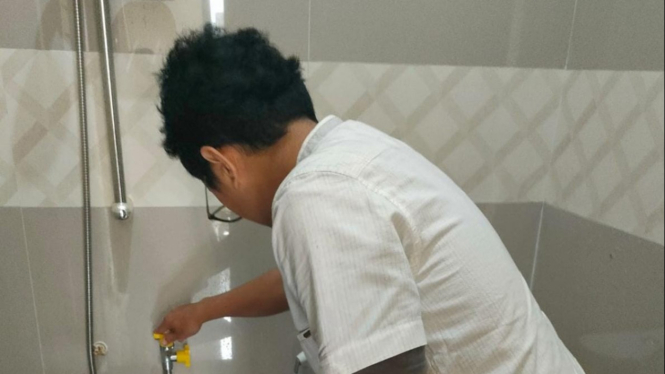 Bayu Diktiarsa melapor ke Ombudsman Jatim karena air PDAM mati