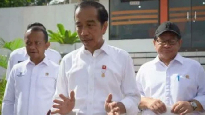 Jokowi Tolak Komentar Soal Anies Diusung, Masih Berduka