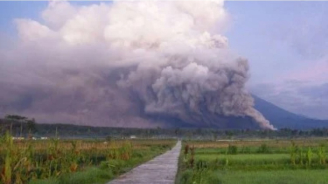 Erupsi Gunung Semeru, Minggu, 4 Desember 2022