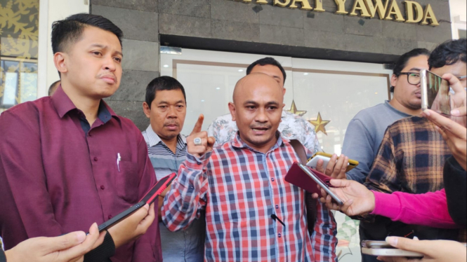 Tim hukum Tim Gabungan Aremania, Anwar Mohammad Aris