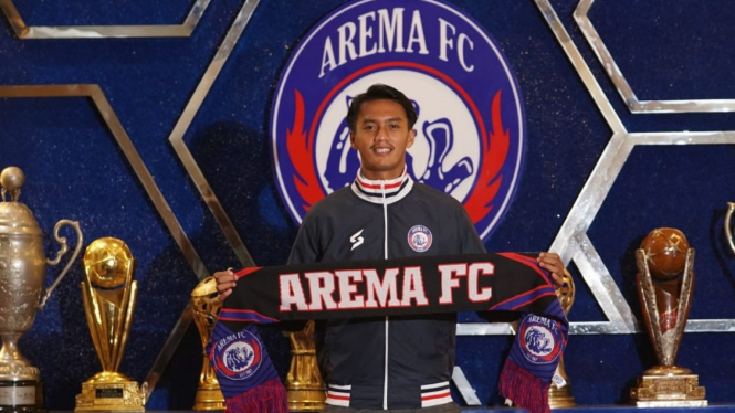 Pemain baru Arema FC, berposisi kiper Dicky Agung Setiawan.