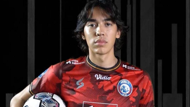 Julian Garcia Schwarzer kiper baru Arema FC.