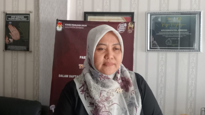 Rita Darmawati anggota komisioner KPU Jombang.