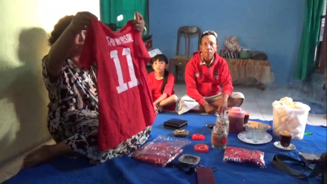 Keluarga pemain Timnas U-17 Riski Afrisal di Jombang