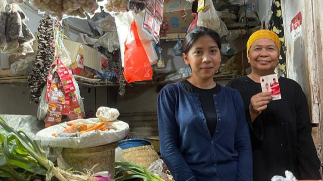 Ghina Rabbani Wasisto usai berdialog dengan pedagang Pasar