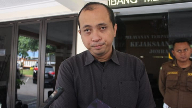 Kasi intel Kejaksaan Negeri Jombang, Denny Saputra.