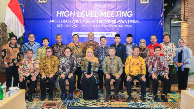 High Level Meeting Akselerasi Pertumbuhan Ekonomi Jawa Timur