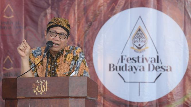 Halim Iskandar saat membuka festival budaya.