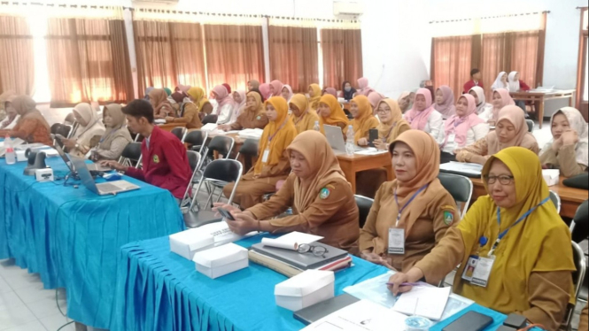 Ratusan guru PAUD ikuti Bimtek di Dinas P dan K Jombang.