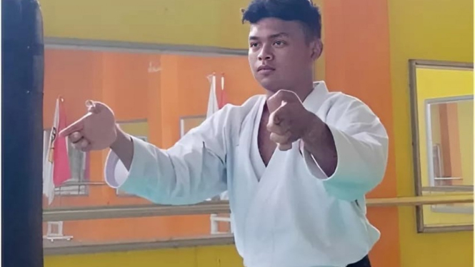 Karateka Dojo Forki Jombang saat berlatih.