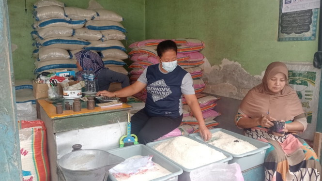 Pedagang beras di pasar Citra Niaga (PCN) Jombang.