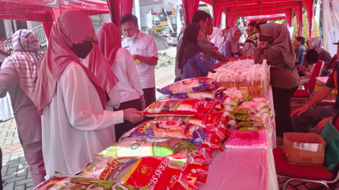 Operasi pasar ramadan yang digelar RSUD Karsa Husada Kota Batu