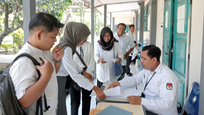 Calon PPK Pilkada saat registrasi CAT.