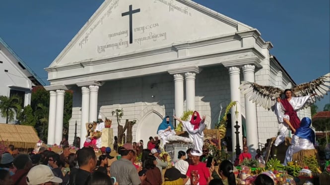 Suasana Hari Raya Unduh-Unduh di Jombang