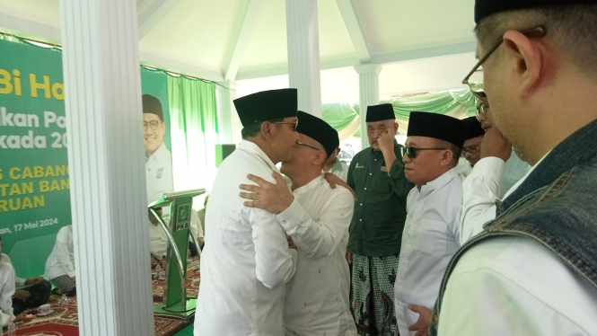 Ketua DPC PKB Kabupaten Pasuruan, M Irsyad Yusuf berpamitan