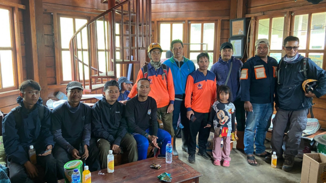 4 pemuda tersesat di Gunung Butak diselamatkan