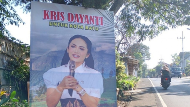 Banner dan baliho mulai menjamur di Kota Batu