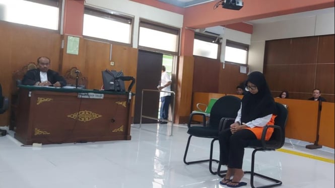 RM saat menjalani persidangan di Pengadilan Negeri Malang.