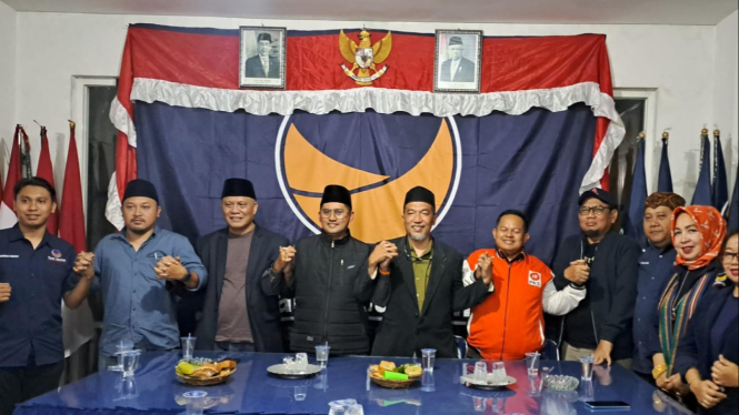 Sam Fuad bersama pengurus PKS bertemu dengan Partai Nasdem