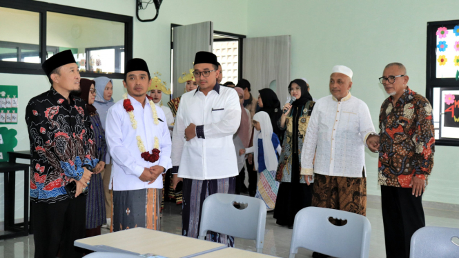 Mas Adi tinjau gedung baru SD Islam Nur Multazam Pasuruan