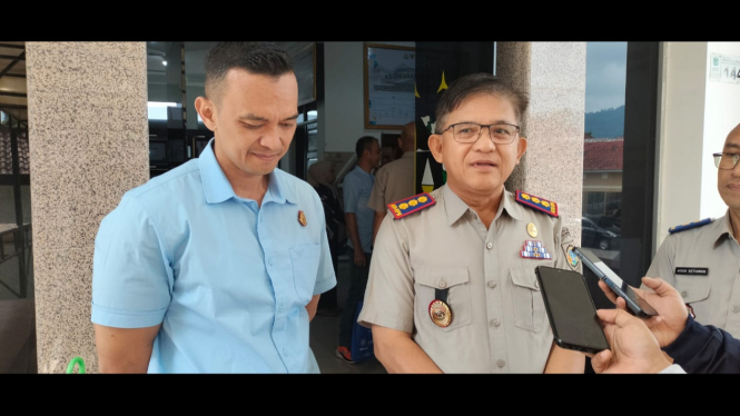 Plt Kepala Kantor BPN Kota Batu dan Kasi Datun Kejari Batu