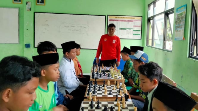 Suasana lomba catur para guru di Mojoagung Jombang