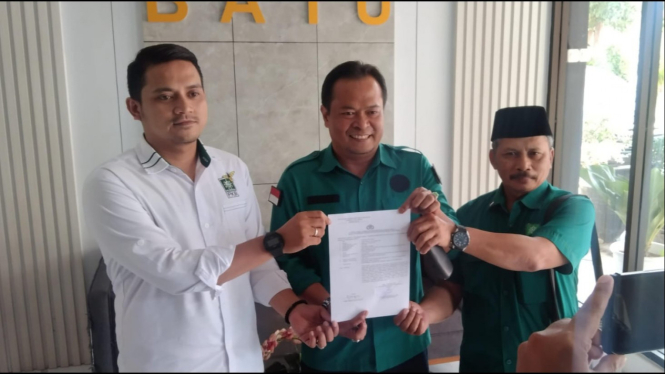 Pengurus DPC PKB Batu usai melapor ke Polres Batu.