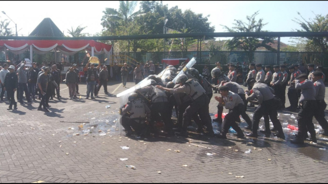 Simulasi Sispamkota yang digelar Polres Batu.