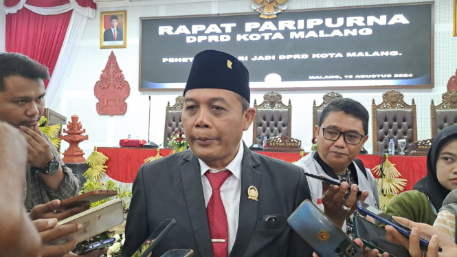 Pimpinan Sementara DPRD Kota Malang I Made Riandiana Kartika